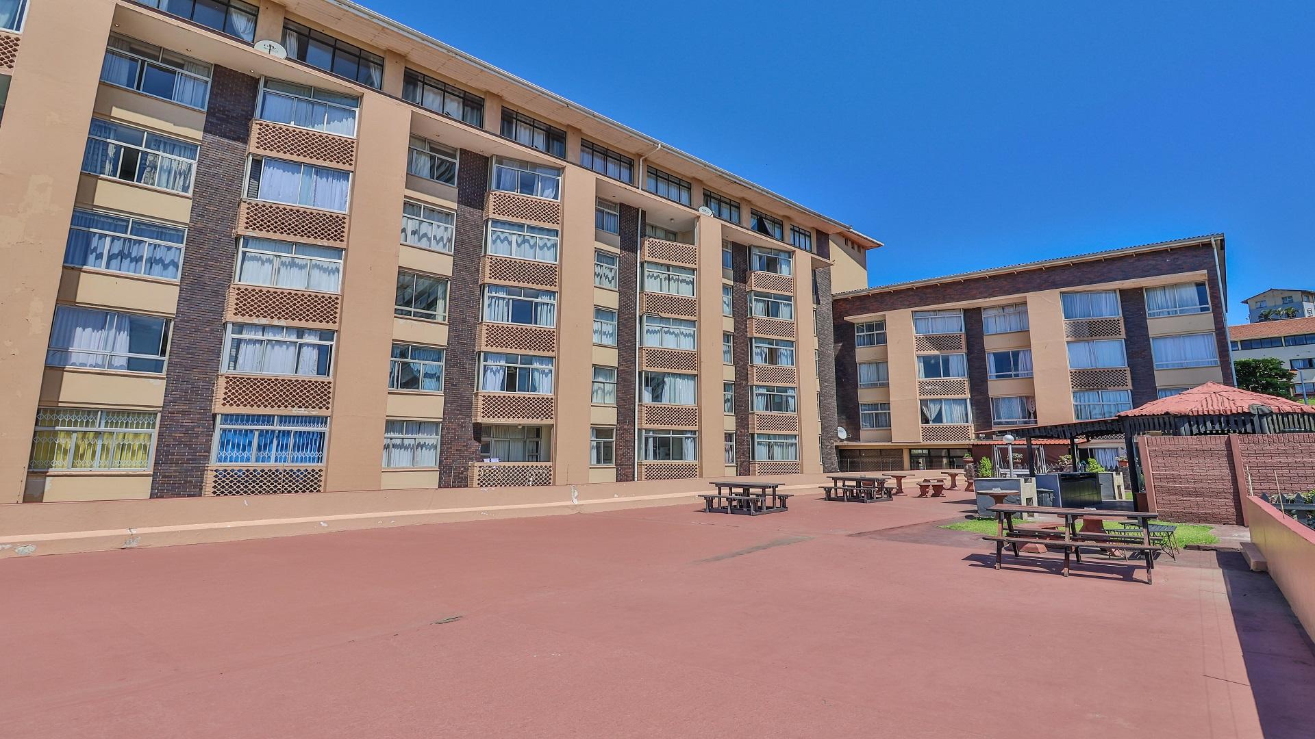 2 Bedroom Apartment / flat for sale in Amanzimtoti 69 Beach Road