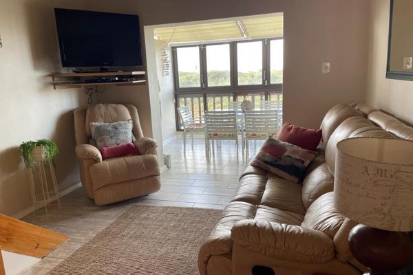 Fully furnished apartment with wi-fi. Appliances include a dishwasher, washing machine and dryer.
Open plan lounge &amp; kitchen ...