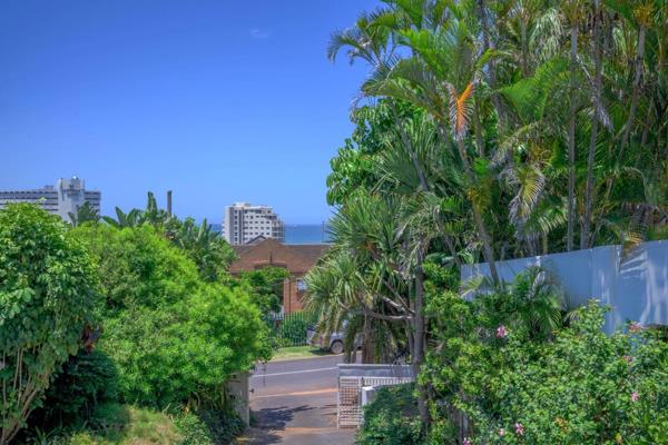 **Welcome to Your Dream Oasis at 19 Weaver Crescent**

Nestled in the heart of Umhlanga, this captivating residence presents a rare ...