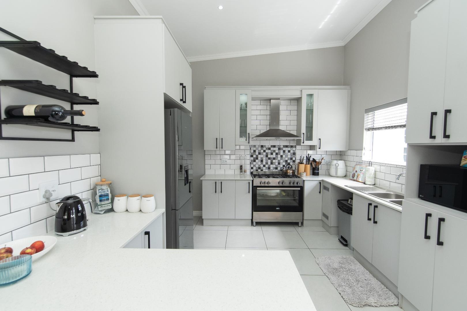 Mount Pleasant, Port Elizabeth Property Property and houses for sale