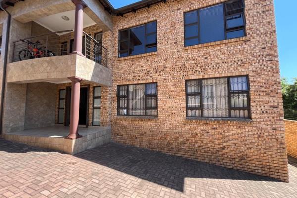 Welcome to the epitome of comfortable living in Mondeor, where this meticulously ...