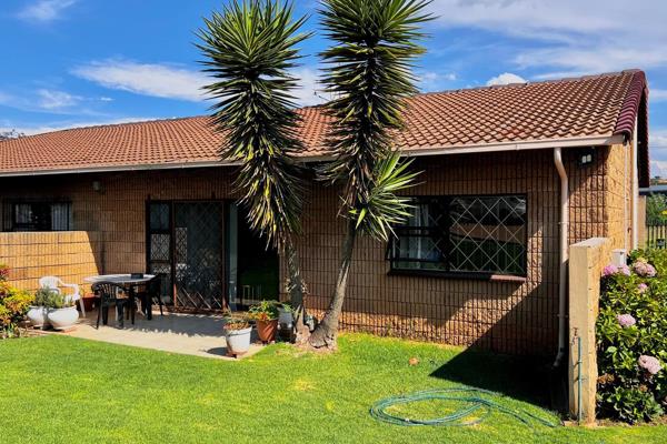 With this charming townhouse in the highly desirable neighborhood of Krugersdorp North ...