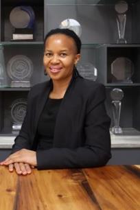 Agent profile for Julia Mahayi