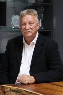 Agent profile for Deon Retief