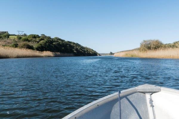 SOLE MANDATE
Here is an unique opportunity to own a property on the Goukou River - one of South Africa&#39;s most sought after regions. ...