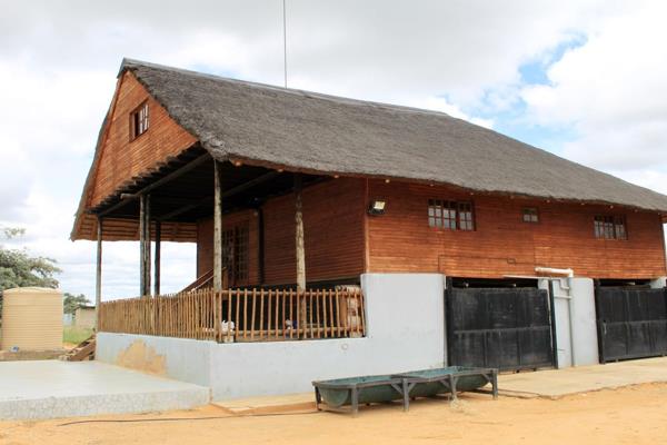 Find this excellent farm 18km northeast from Modimolle.
Situated next to the Klein Nyl river, this farm serves as a natural feeding lot ...