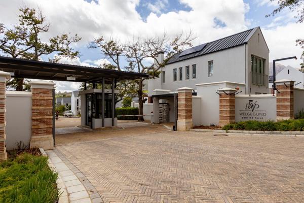 Welcome to the epitome of luxurious country living at Welgegund Domaine Prive security estate in Paradyskloof, Stellenbosch where ...