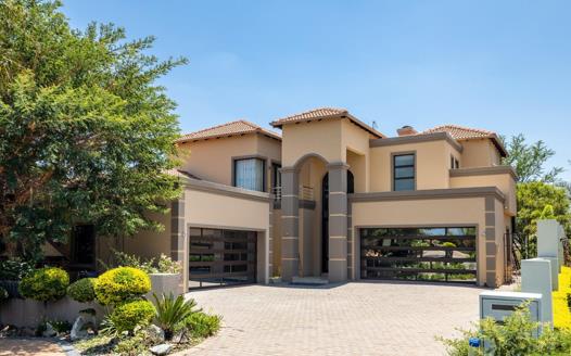 4 Bedroom House for sale in Blue Valley Golf Estate