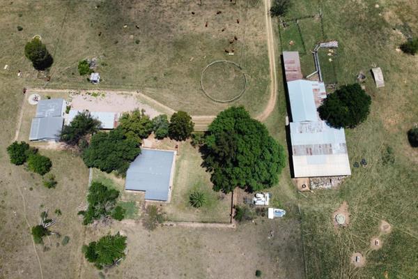 FENCING AND CAMPS:
Game fenced 
WATER AND SUPPLY:
1 Equipped borehole – 2000 lph
ELECTRICITY SUPPLY:
Eskom ...