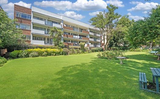 3 Bedroom Apartment / Flat for sale in Illovo