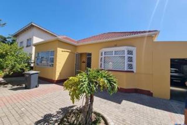 Discover Your Dream Family Home! 

3 Bedrooms in the main house plus One bedroom Granny Flat House for Sale in Townsend Estate!
Your ...