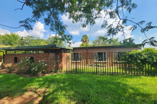 Charming Farm For Sale

Set on a 10-hectare plot in Rietfontein, Hartbeespoort, this property offers a 3-bedroom, 2-bathroom home along ...