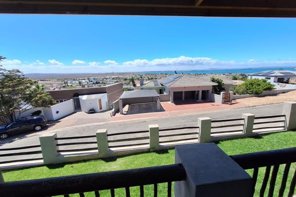 Stunning entertainers delight in Saldanha. This beautiful, modern house boasts 4 bedrooms and a flat with breathtaking views.  One of ...