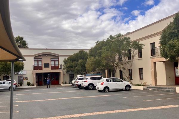 The office block, situated on the corner of Bill Bezuidenhoudt Ave and Petrusa Street, opposite Sanlam Head office, is noted for its ...