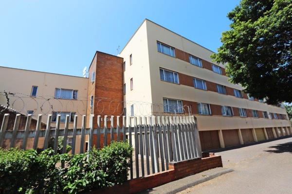 This apartment is a great investment opportunity. It has a spacious open plan kitchen, lounge and dining room.  The bathroom and toilet ...