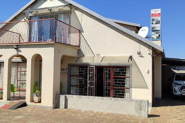 Discover an exceptional business venture in the heart of Randfontein, offering unparalleled potential and convenience. This guest house ...