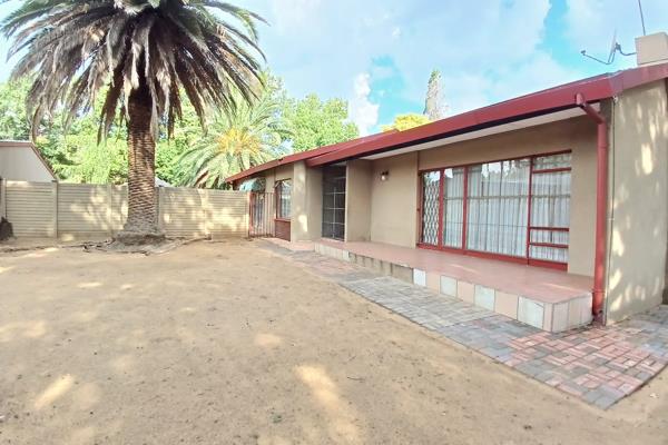 Big yard with lots of potential space. Outdoor braai area. Lounge with fireplace, dining room, 3 bedrooms and 1 bathroom with shower ...