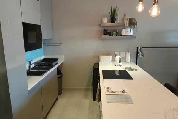 Tri-Rental between, Just Property, Midteam and Real Net

Consist of :
Kitchen - Induction hob, electric oven and microwave
2 Bedroom - ...