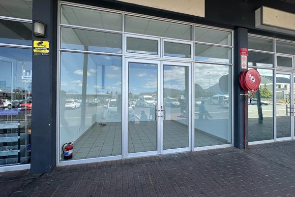 Location: Paarl East Shopping Centre - SUPERSPAR Centre
25 m2

Features:
- 5 x 5 m ...