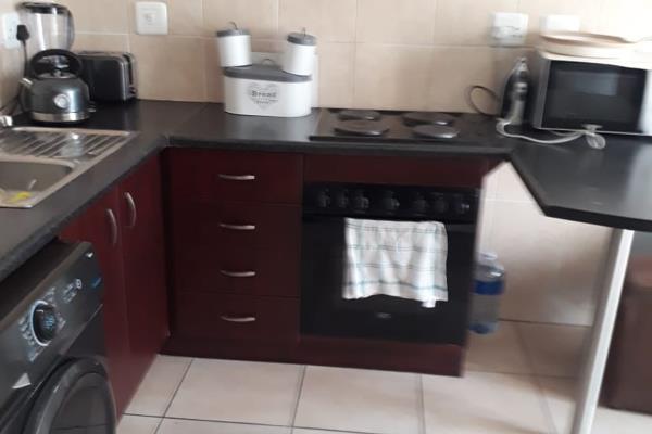 Bargain, a 1 Bedroom Unit for sale in Ormonde
Ormonde View Estates is located in the ...