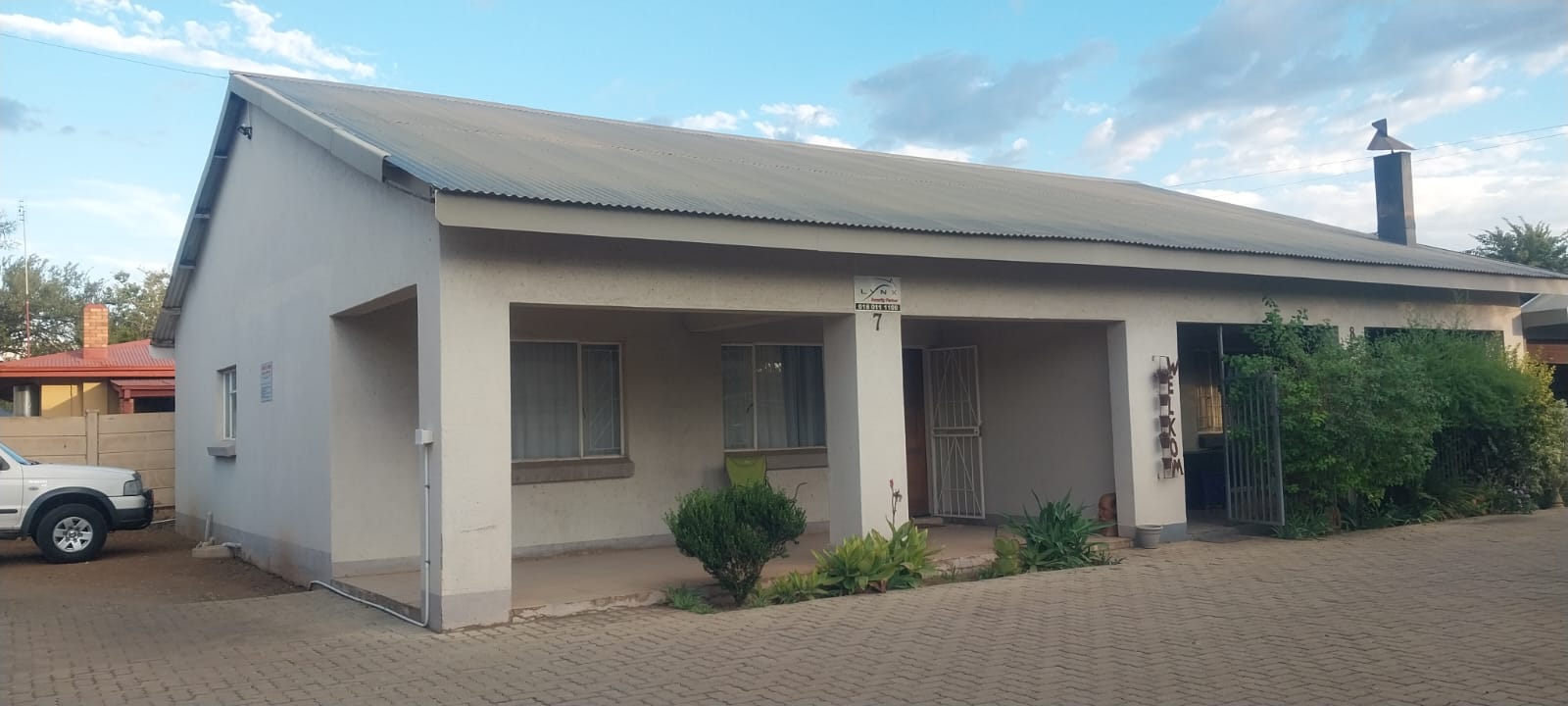 2 Bedroom Townhouse for sale in Lichtenburg P24114041059