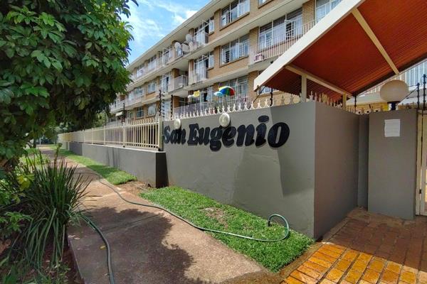 Spacious 3 Bedroom Apartment to let in Sinoville 
Closely situated to the main roads connecting to the high ways, schools and the ...