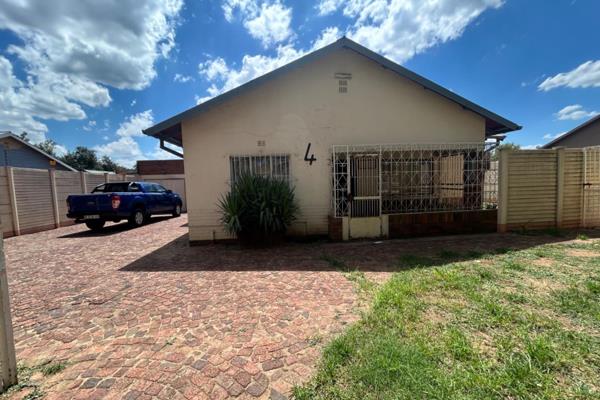 Spacious 3 bedroom house up for Sale in Vanderbijlpark CW6. This property offers large living spaces with an easy open plan flow. At ...