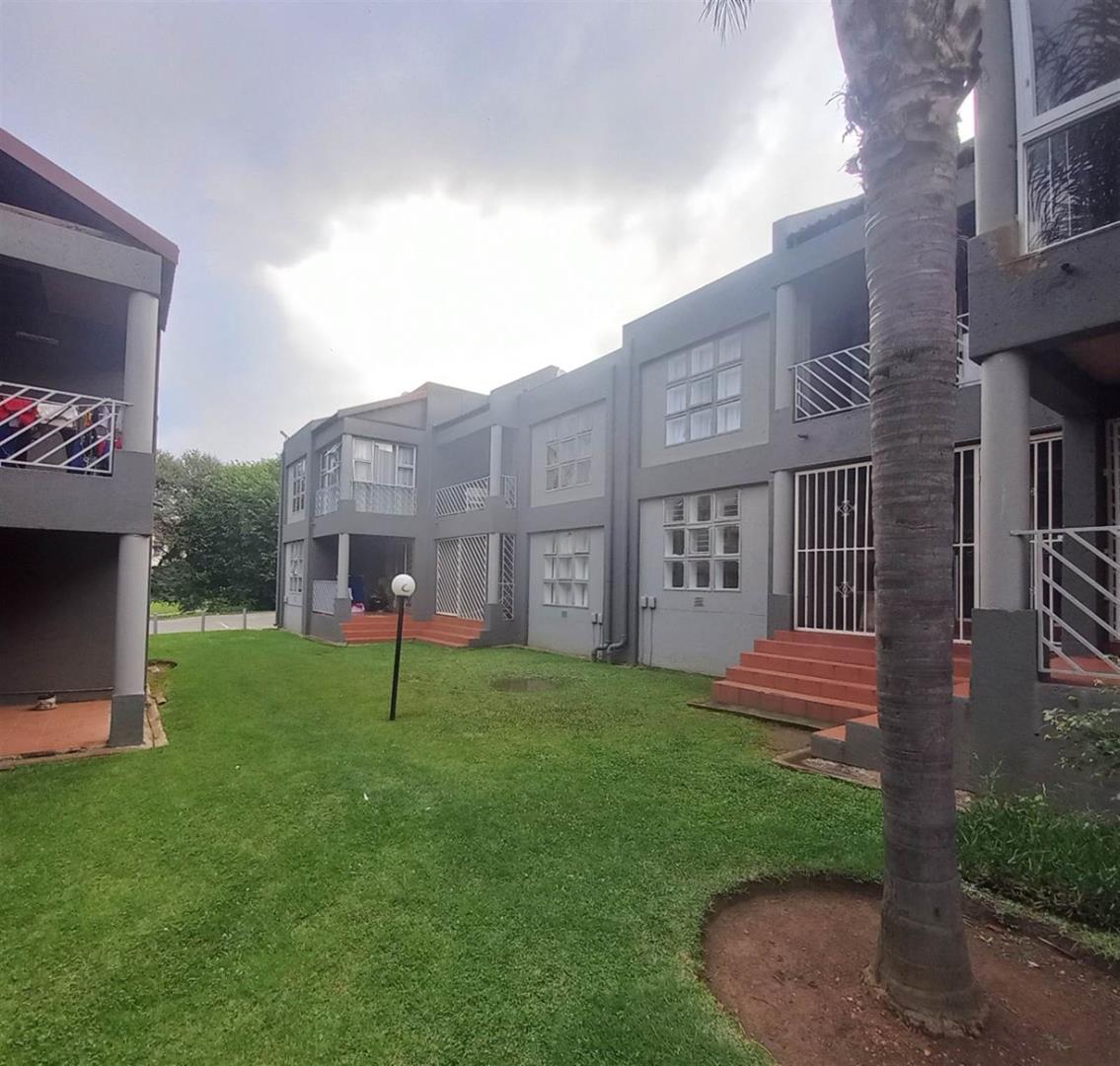 3 Bedroom Townhouse for sale in Mulbarton 11 Gerdi Road P24114044120