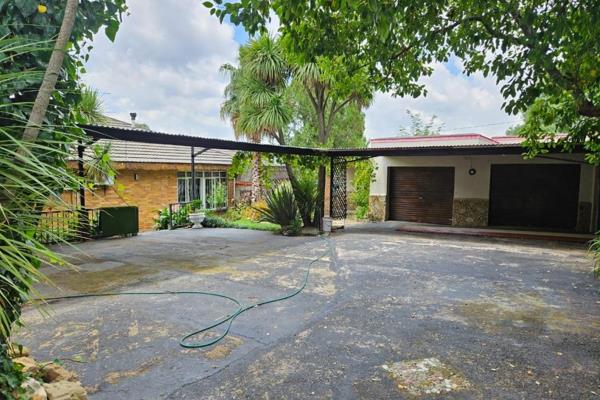 This prime property is located in the heart of the Free State, situated on a double stand of 1458sqm.
A charming house with plenty of ...