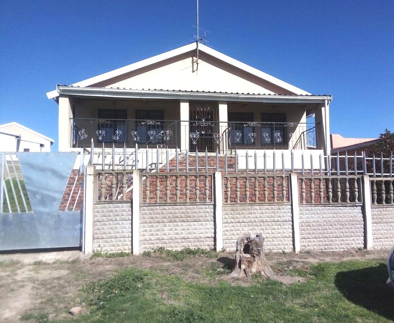 3 Bedroom House for sale in Phakamisa P24114045223