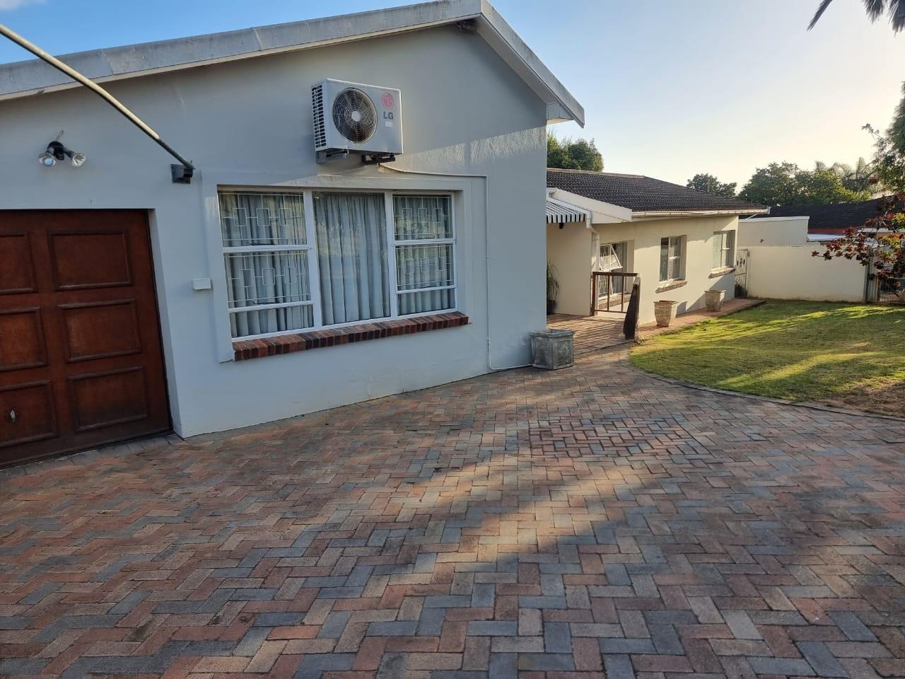 4 Bedroom House for sale in Vanes Estate P24114045539