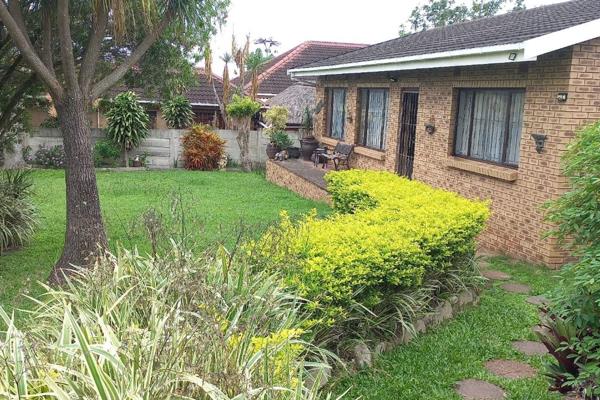 Situated in the heart of Manaba Beach close to Manaba Spar, commercial centres and industrial outlets, this very well built face-brick ...