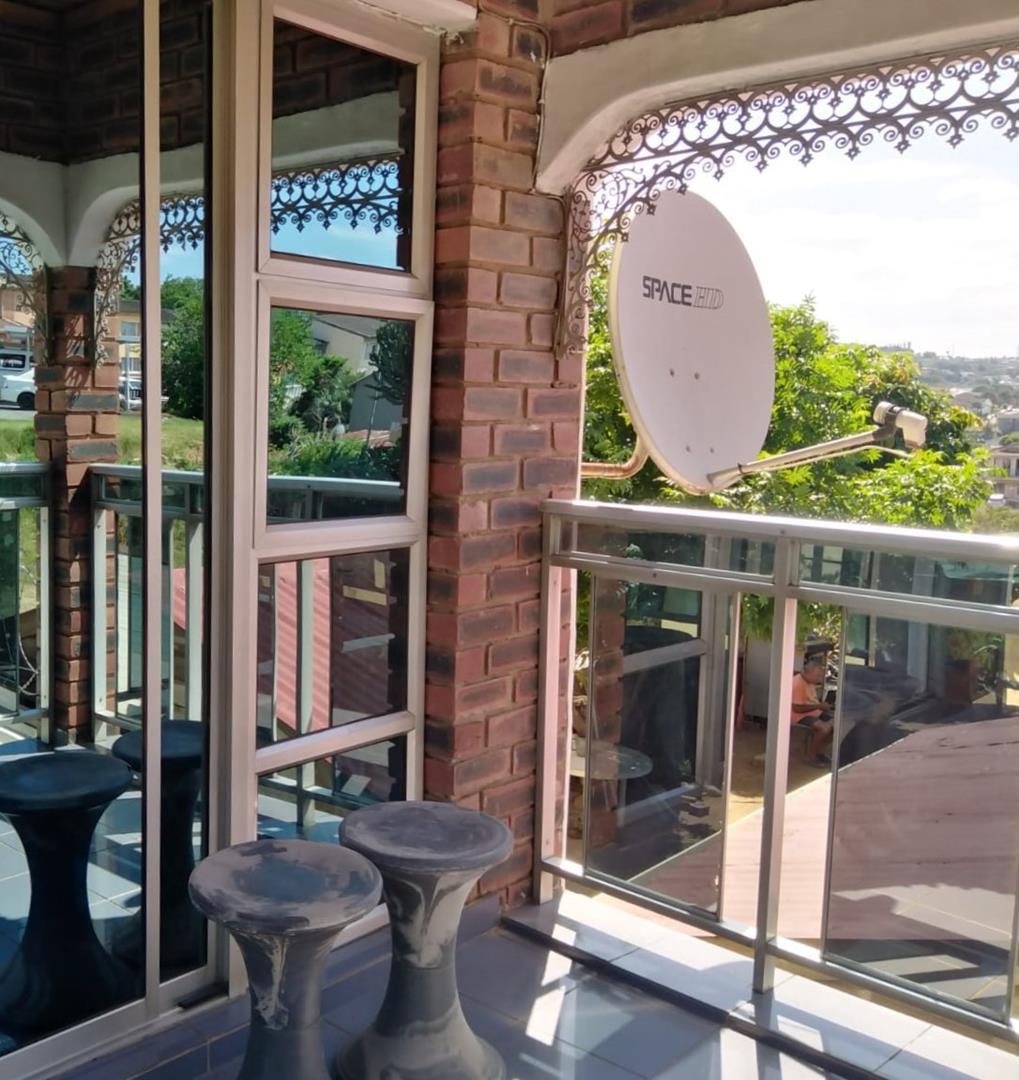 3 Bedroom Townhouse for sale in Newlands West P24114580139