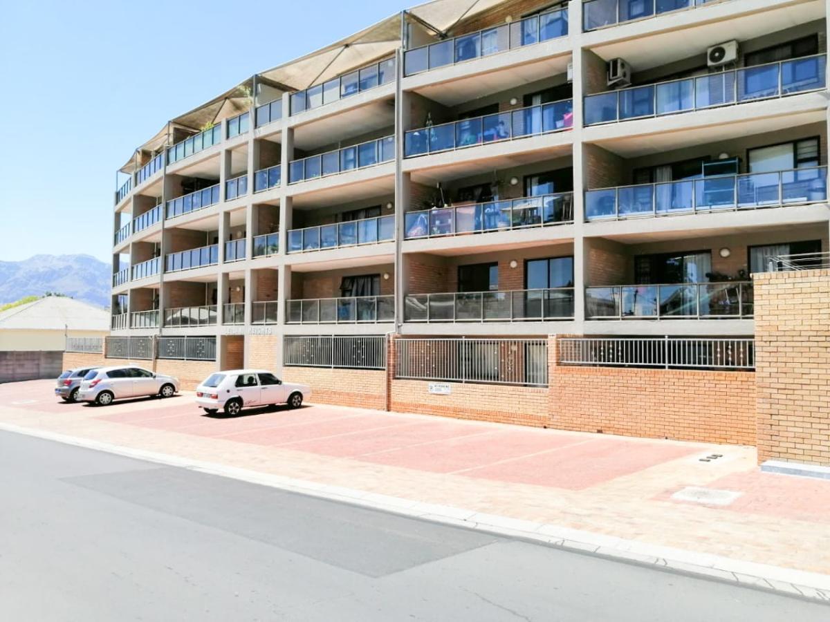 Paarl Central Property Apartments / flats to rent in Paarl Central