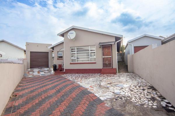 Grab this opportunity to own a charming, well- maintained three bedroom home in the sought- after Gompo area, conveniently located near ...
