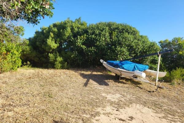 Quiet, tranquil, sound of the ocean and nature.
This is what you will be waking up to ...