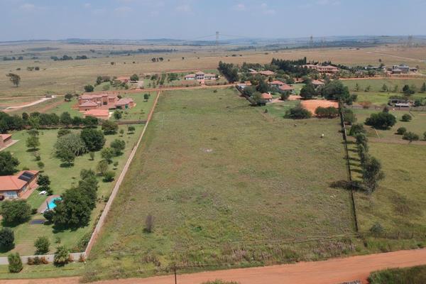 Beautiful 1 hectare stand in the popular Rietvlei view country estate
Close to the tarred road which is very sought after
Priced to ...