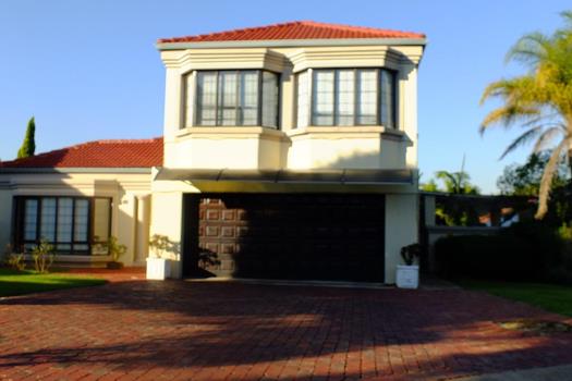 5 Bedroom House for sale in Moreleta Park