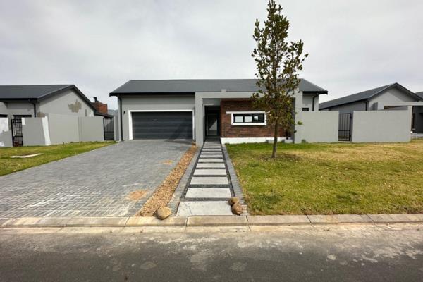 Introducing a stunning opportunity to reside in the highly sought-after Wildepaarde Estate. This brand new, modern property boasts ...