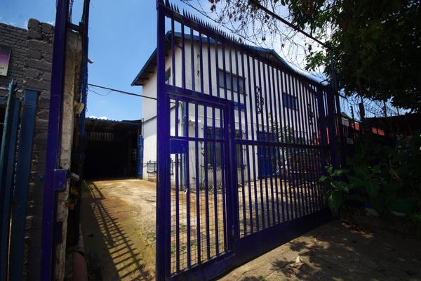 Industrial building with 2 large offices available immediately
Fully Secured with 3m high fencing electrified fencing and gates , with ...