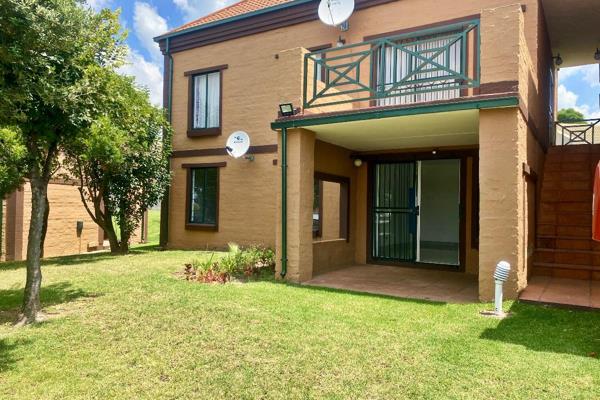 2 Bedroom Modern Apartment to Rent at sought-after The Bridles Complex in Sundowner

Fully tiled modern ground floor unit with a lovely ...