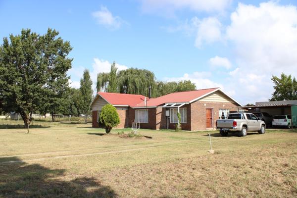 Modern House and Modern Log Home for sale


This exceptionally well-maintained property is waiting for a new owner to move in livestock ...