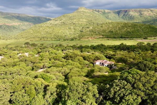 Embrace nature at its finest with this pristine vacant stand. Nestled among lush greenery and surrounded by bushveld,this property ...