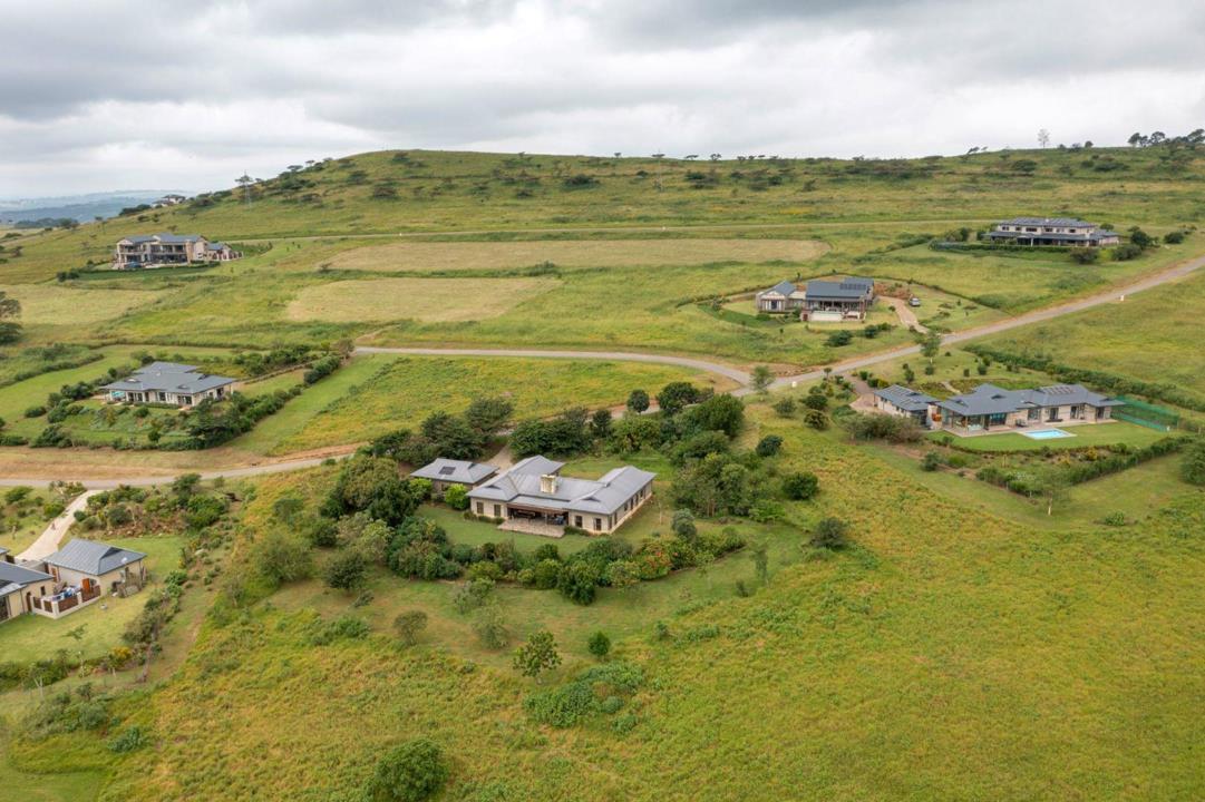 4 Bedroom House for sale in Intaba Ridge Secure Eco Estate - P24-114067431