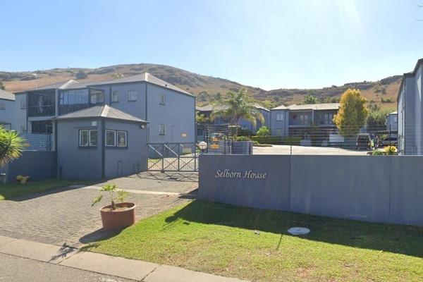 Discover your new home in the heart of Suiderberg! This charming two-bedroom, two-bathroom apartment offers modern living at its ...