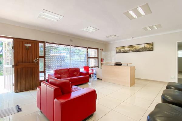 Established Medical Centre in Randburg.
Currently occupied with Dentist, Optometrist ...