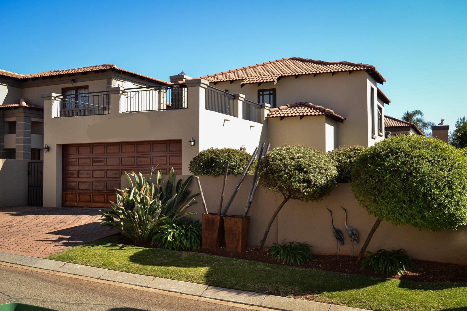3 Bedroom House for sale in Willowbrook Willowbrook Estate, Ruimsig