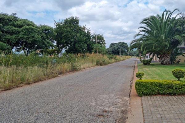 Introducing a prime piece of vacant land for sale in the sought-after Geelhoutpark area of Rustenburg. This expansive plot offers a ...