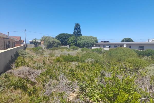 This well positioned level stand located in the picturesque Franskraalstrand, a suburb ...