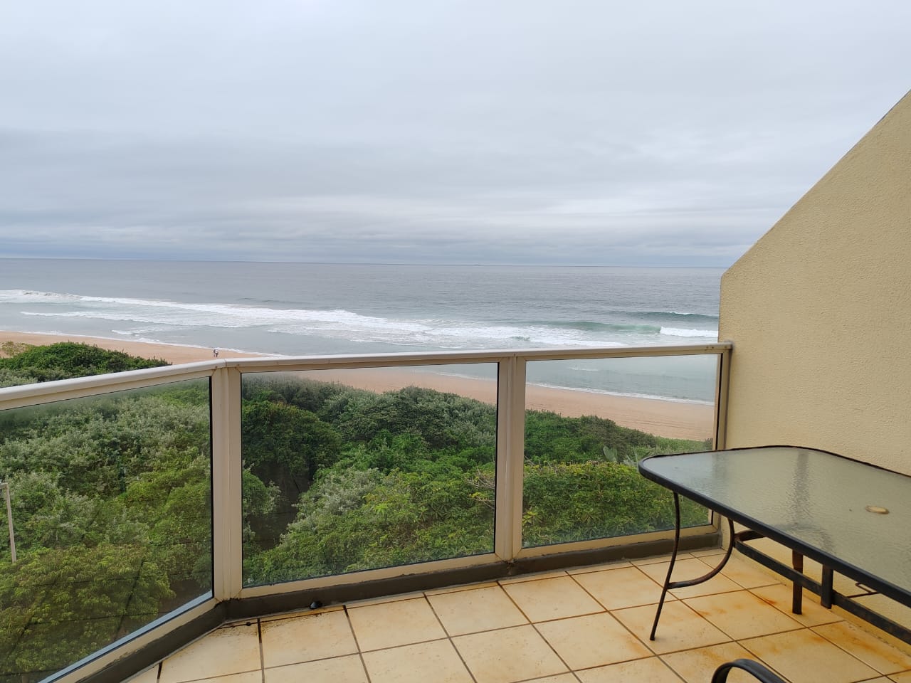 2 Bedroom Apartment / flat to rent in Amanzimtoti - P24-114075632